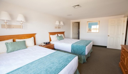 Suite, 2 Bedrooms (End Suite)