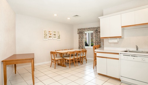 Room, 2 Bedrooms (2 Bath Townhouse)
