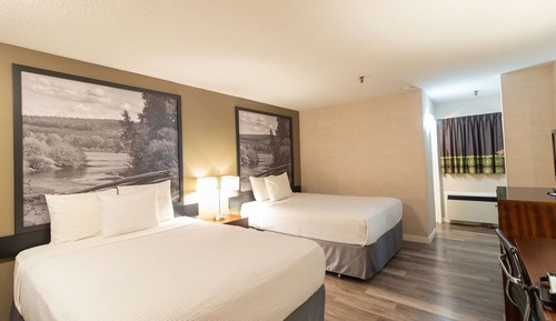 Suite, 2 Queen Beds, Non Smoking (One-Bedroom)