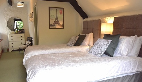 Twin Room, Ensuite