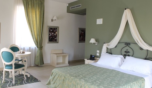 Junior Room