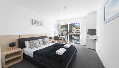 Queen Double Room with Balcony