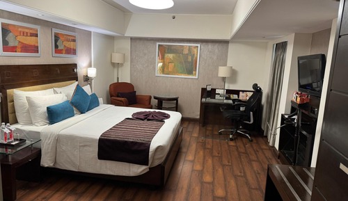 Suite, 1 King Bed