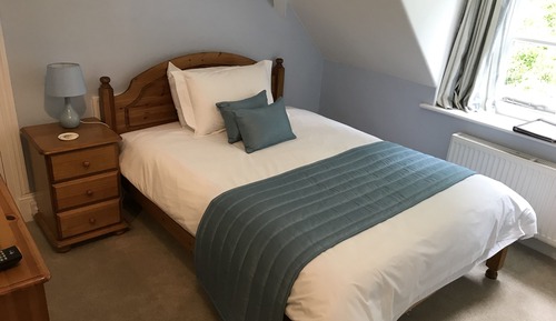 Single Room, Ensuite (Walkers room rear view)