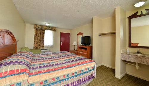 Room, 1 King Bed, Kitchenette