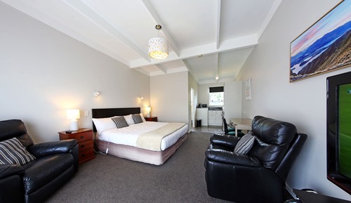 Deluxe Studio, 1 King Bed