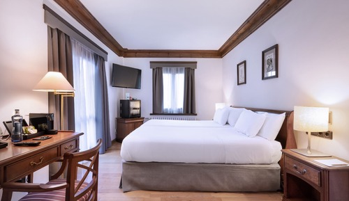 Room (Melia)