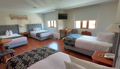 Classic Quadruple Room, 1 Bedroom, Private Bathroom