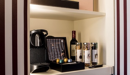 Parisian Suite (Accessible by stairs only from 07th to 08th floor)