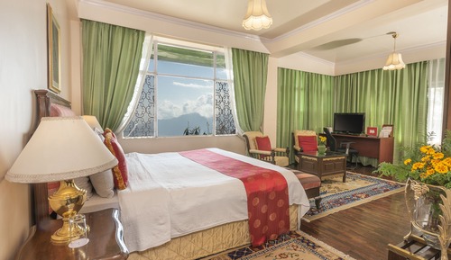 Deluxe Double or Twin Room