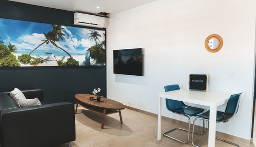 Deluxe Apartment