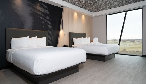 Barrier Free 2 Queen Beds