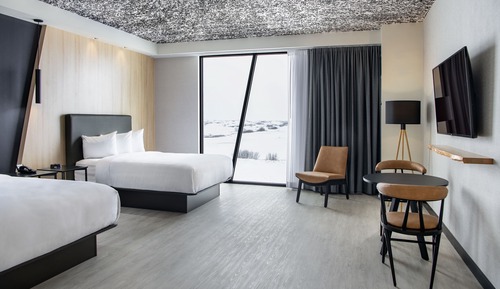 Standard 2 Queen Room Beds
