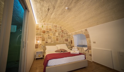Double Room, Jetted Tub