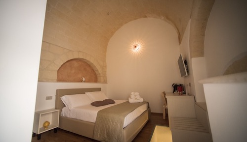 Suite, Jetted Tub