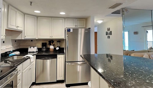 Condo (2 Bedrooms)