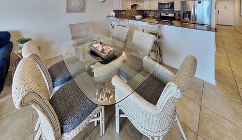 Condo (3 Bedrooms)
