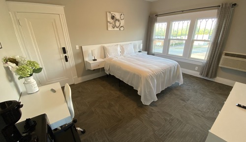 Business Room, 1 Queen Bed, Non Smoking