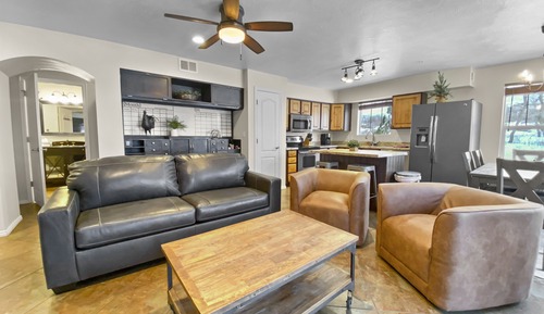 Condo, 2 Bedrooms