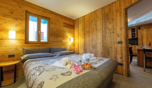 Family Apartment, 1 Bedroom (Marlies Ski in - Ski out 50m)