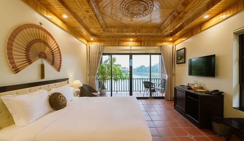 Premier Double or Twin Room, Lake View