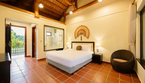 Senior Double or Twin Room, Lake View