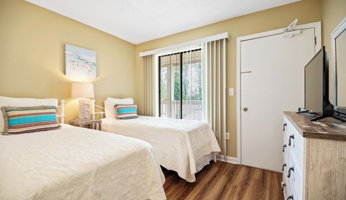 Condo (2 Bedrooms)