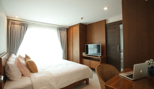 Two-bedroom Suite with Mountain View