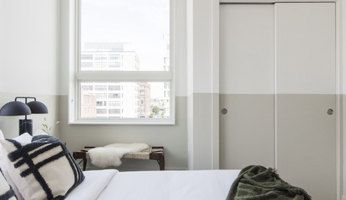 Third-floor apartment, City View