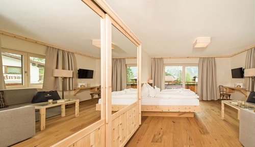 Double Room (Tirol)