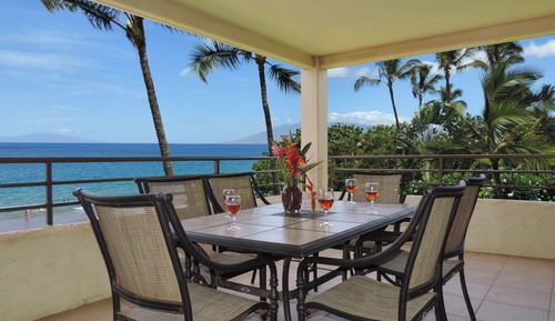 Panoramic Condo, 2 Bedrooms, Beach View, Beachside