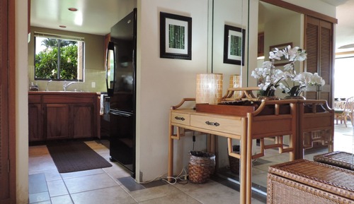 Classic Condo, 2 Bedrooms, Lanai, Sea Facing