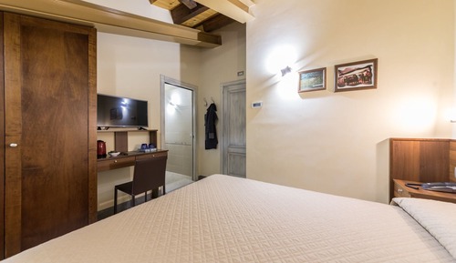 Classic Double Room (Melograno)