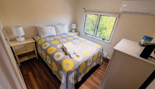Cottage 12- 1 Bedroom (Located just across shore road from the other cottages and the beach)