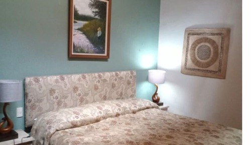 Room 3, King Bed