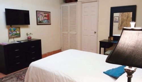 Room 2, Twin Beds