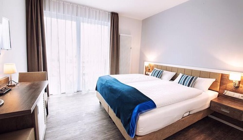 Double Room, Balcony, Garden View