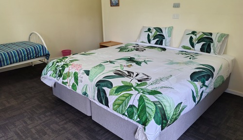 Triple Room, Multiple Beds, Non Smoking, Private Bathroom (Room 1)