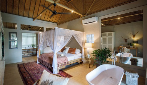 Signature Suite, 1 King Bed, Terrace, Poolside