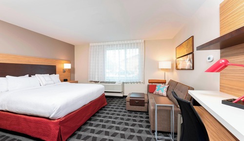 Studio, 1 King Bed (Hearing Accessible)