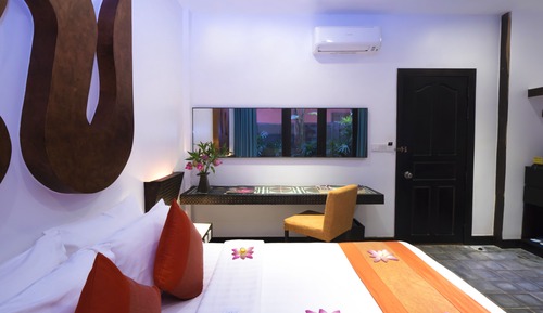 Deluxe Double Room, Garden View