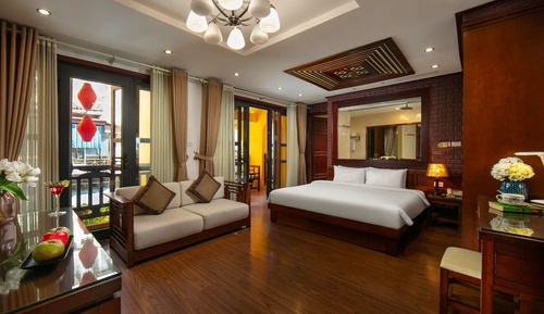 Ancient Suite with Balcony