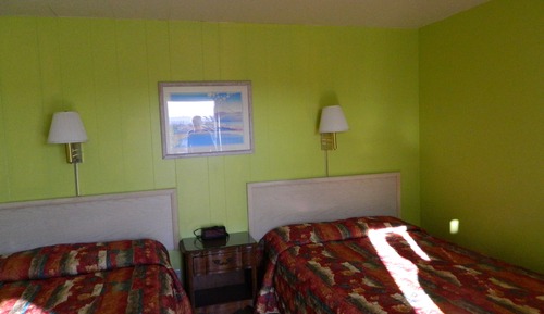 Economy Single Room, 2 Full Beds, Mountain View, Mountainside