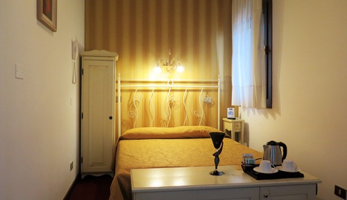 Basic Double Room