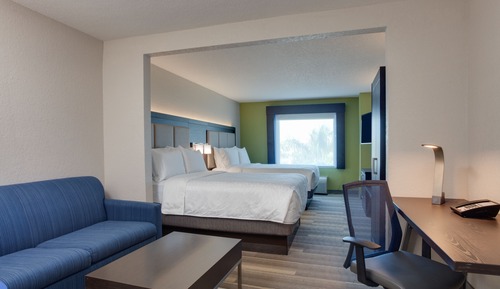 Suite, 2 Queen Beds (Additional Living Area)