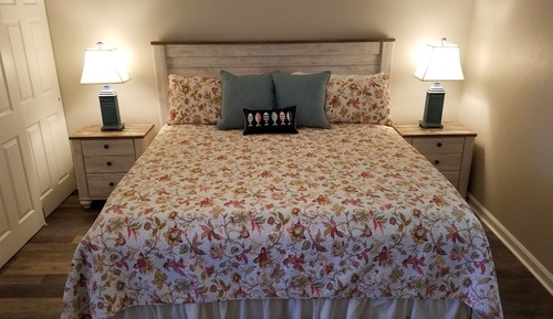 Tradewinds Deluxe North Cottage