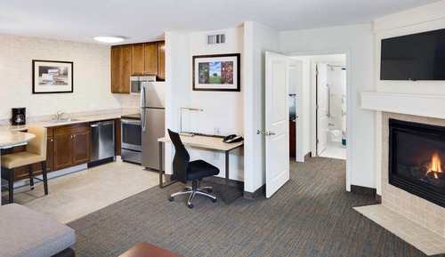 Executive Suite, 1 Bedroom, Fireplace