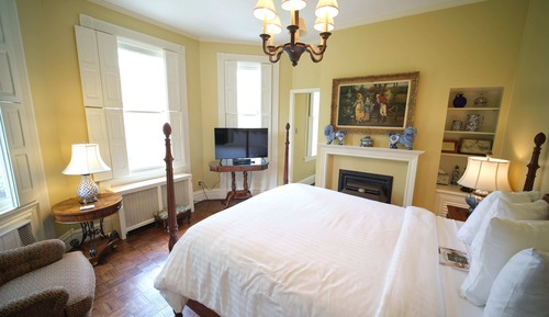 The Granny Smith Suite