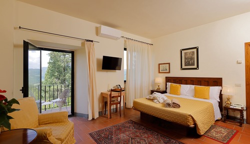 Belvedere Junior Suite with small balcony, valley view
