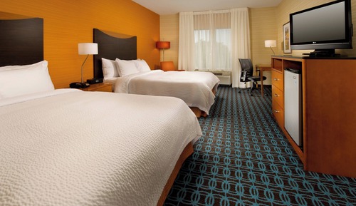 Room, 2 Queen Beds (Mobility/Hearing Accessible, Tub)